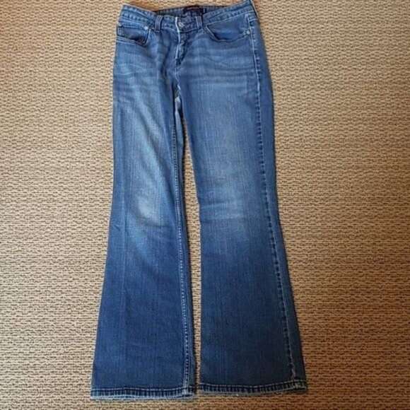 Levi's 528 Jeans Mid Rise Curvy Cut Bootcut WOMEN'S 9M Juniors Denim WOMAN'S - Picture 13 of 13